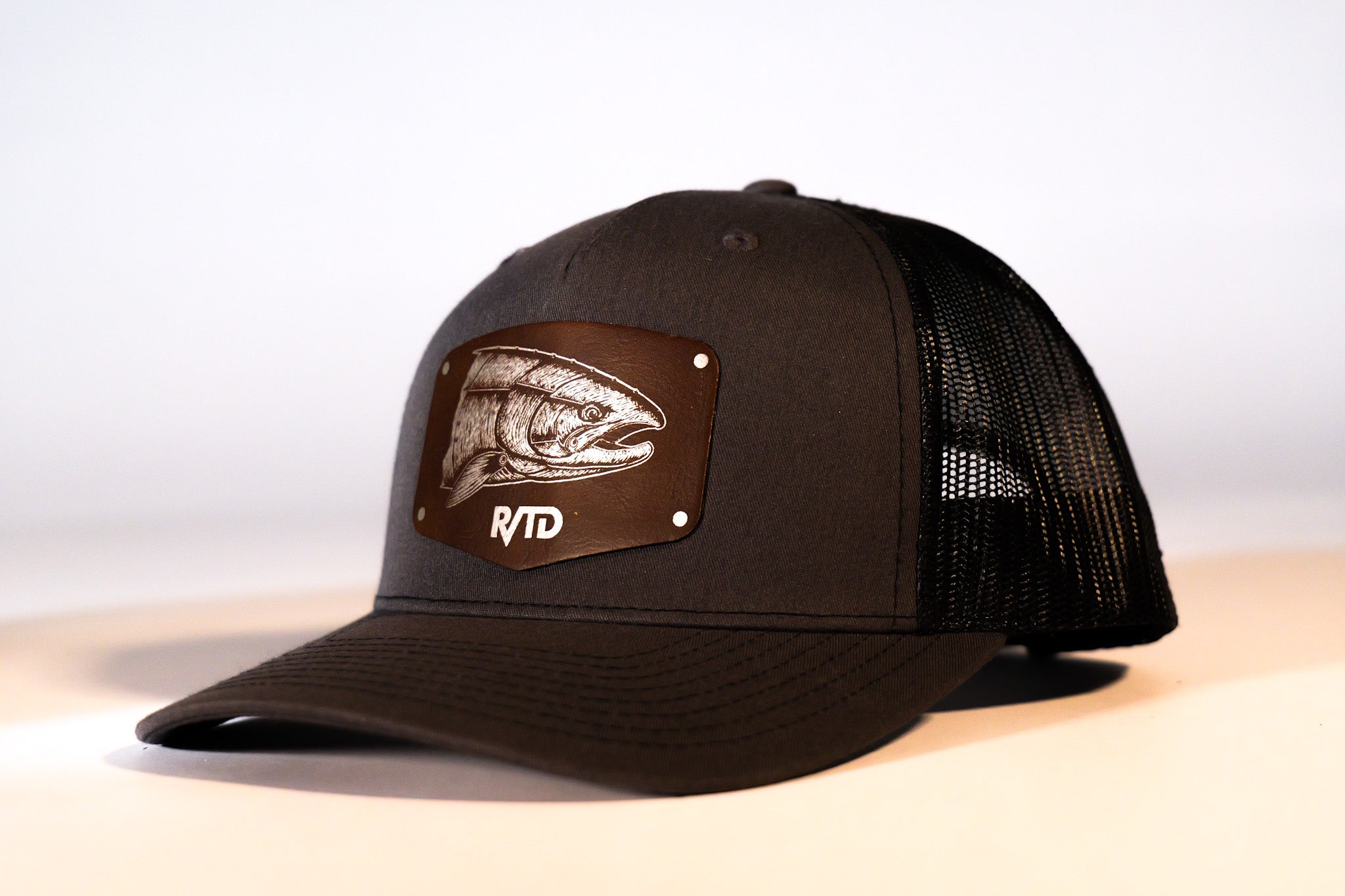 "Metalhead" Black/Charcoal 001