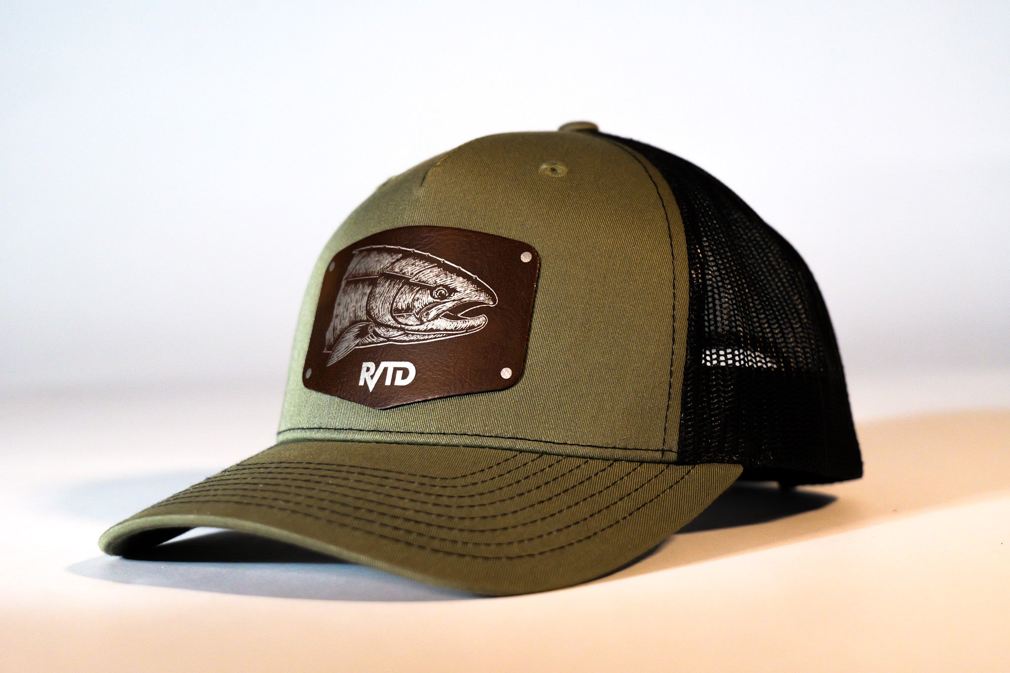 "Metalhead" Black/Olive 001